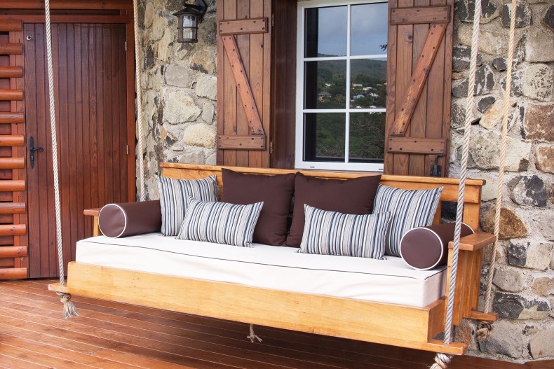 Palm Bay 18550_0-7213.jpg