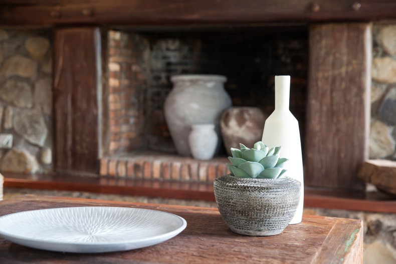 Palm Bay 18564_Decor-exterior-living-room.jpg