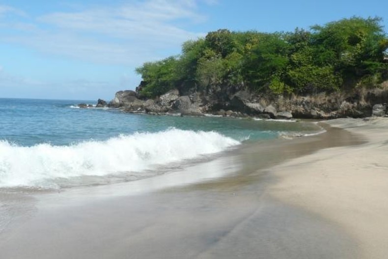 Plage Leroux (300 m.)