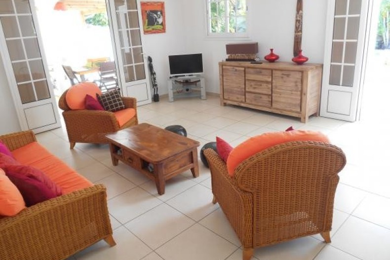 Villa Bambou salon1.jpg