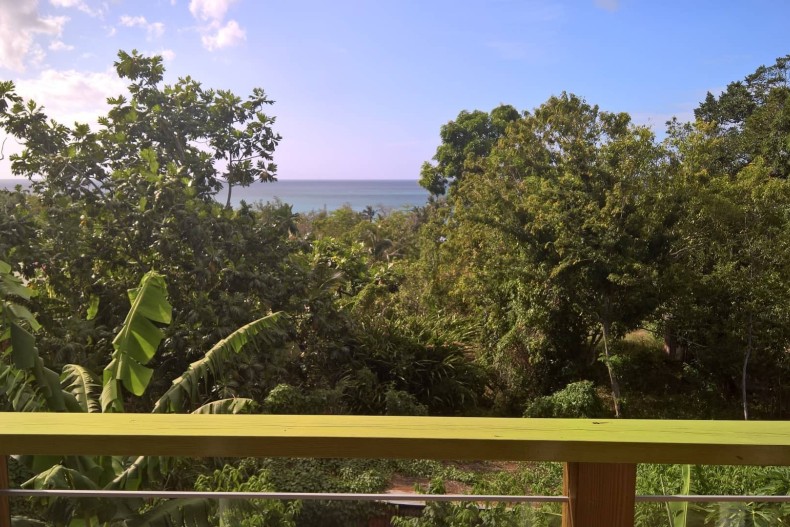 salle de bain avec vue mer