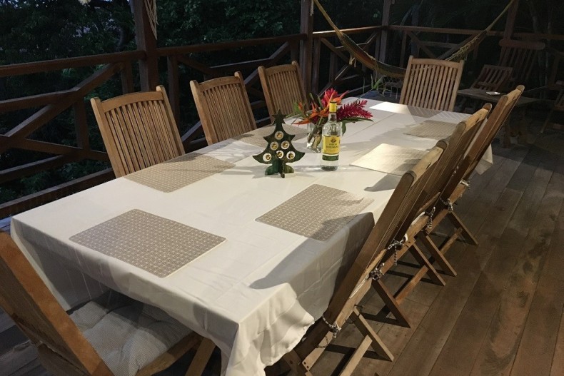 La table en chêne massif 