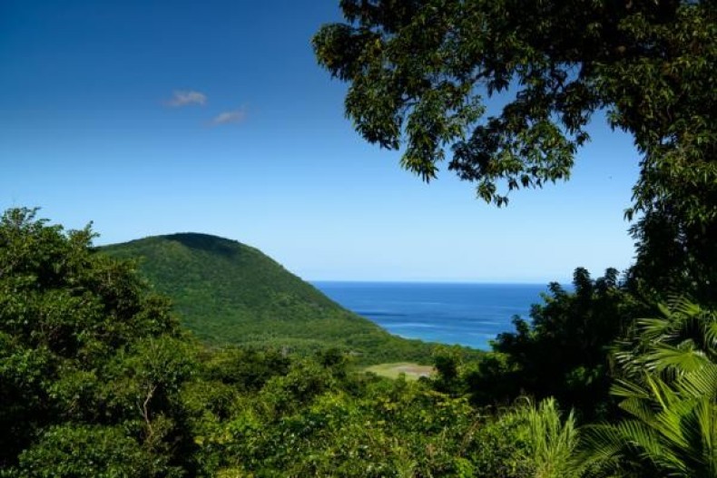 Aux Poissons Volants - vue à partir de la piscine