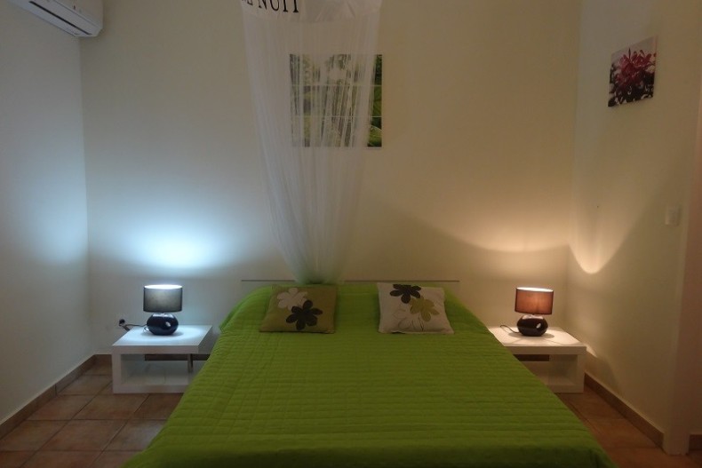 Bungalow 1 chambre chambre1.jpg