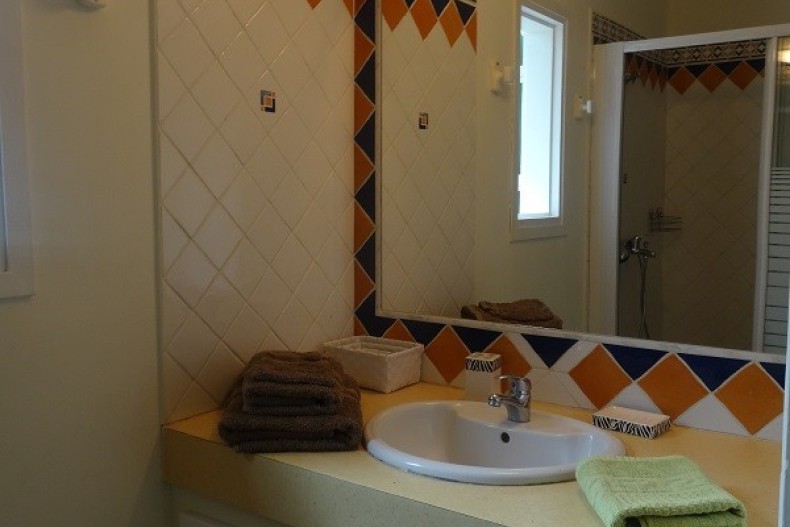 Bungalow 1 chambre salledo1.jpg