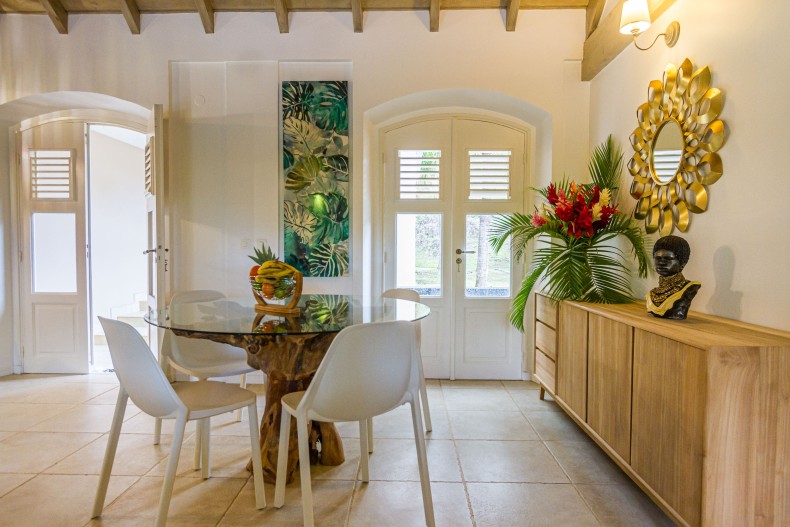 VILLA BELLE CABRESSE - Salle à manger